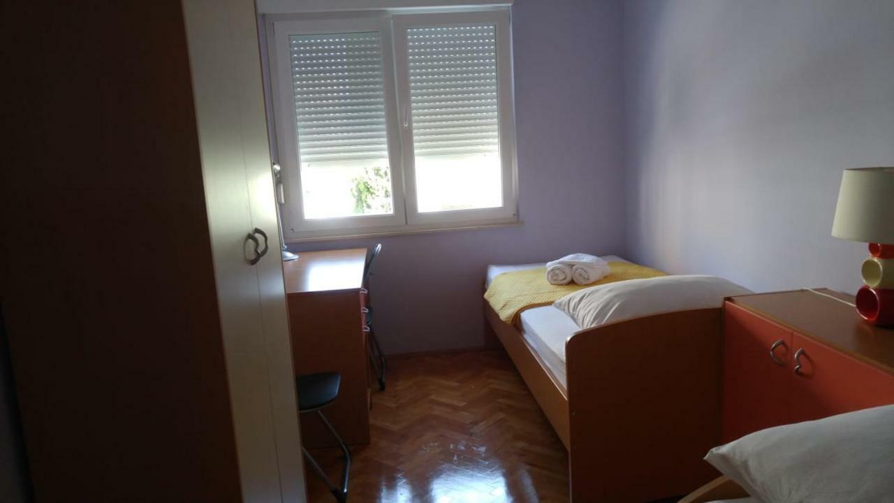 Two Bedroom Apartment Near Beach And Center Σπλιτ Εξωτερικό φωτογραφία